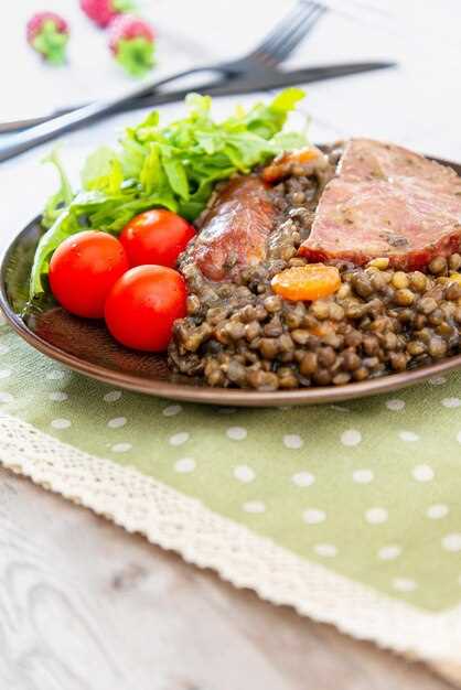 Тушеная курица с чечевицей и пряными специями