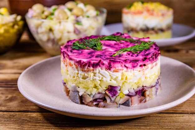 Как приготовить классический винегрет с селедкой и советы по вкусу и подаче